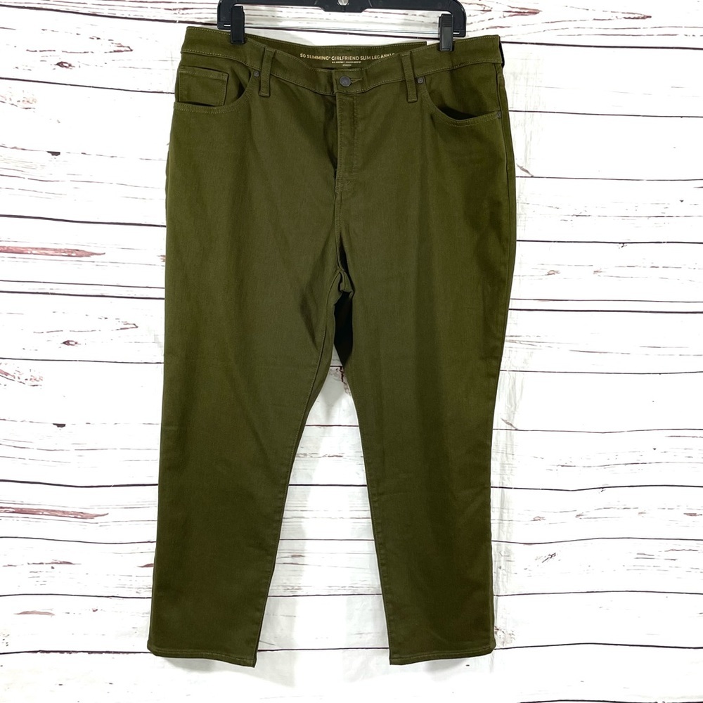 Chico’s So Slimming Girlfriend Slim Leg Ankle Pant